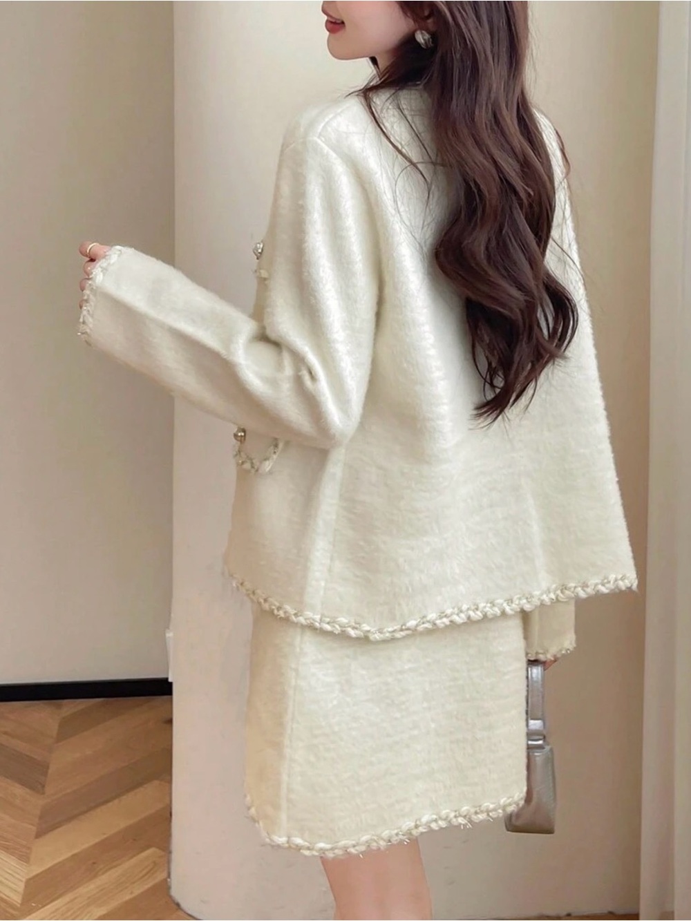 Cream Tweed Pearl-Button Jacket & Skirt Set - Picture 2 of 3